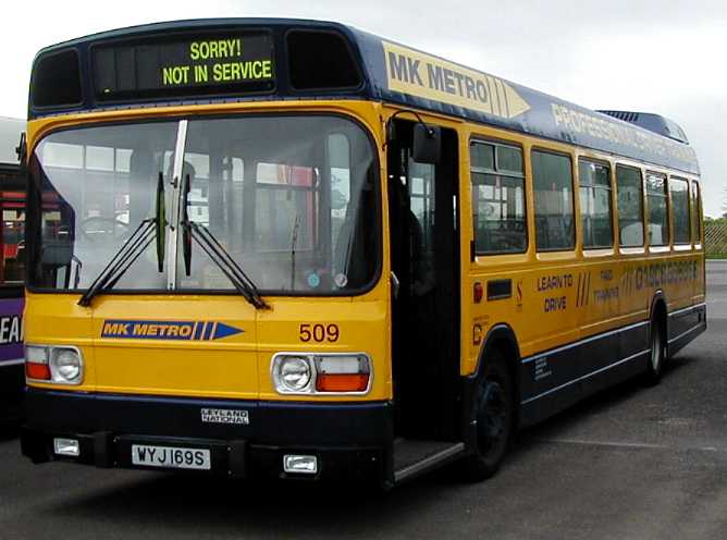 MK Metro Leyland National 509