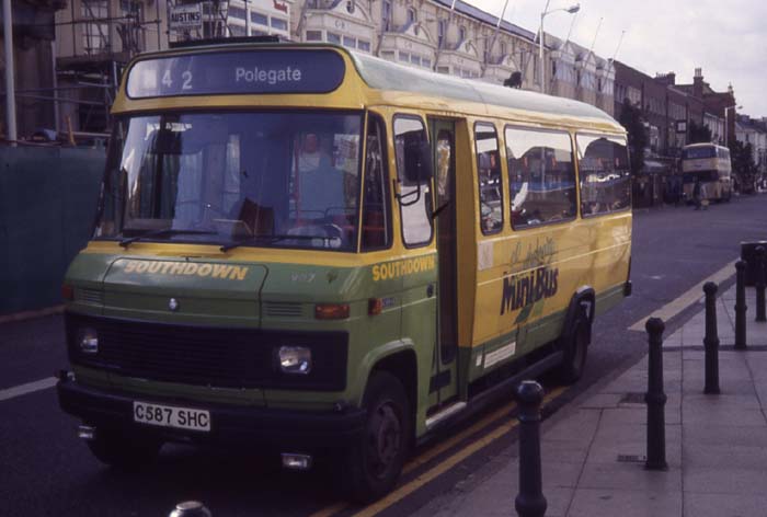 Southdown Mercedes L608D Reebur 907