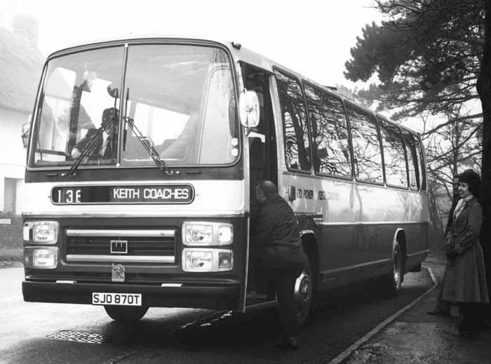 RED  ROVER - KEITH COACHES 136 SJO870T Bedford YMT Plaxton Supreme Express IV C49F