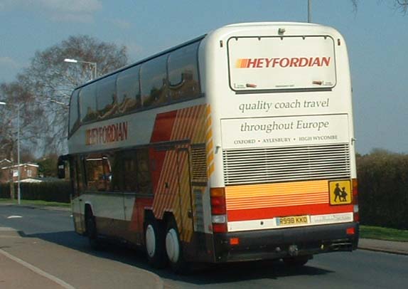 Heyfordian Neoplan Skyliner R998KKO