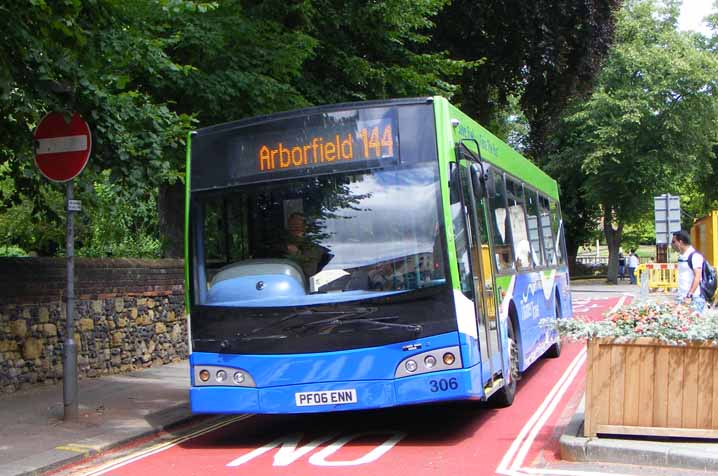 Thames Travel Scania East Lancs Esteem 306