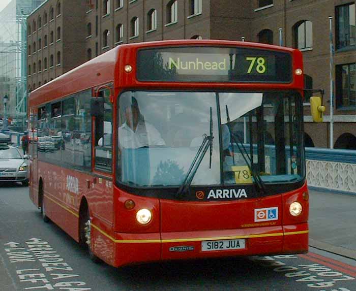 Arriva London: Dennis Dart SLF Alexander ALX200 ADL982