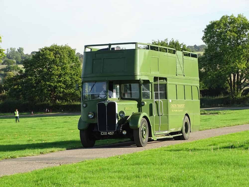 London Transport AEC Regent Weymann 971J