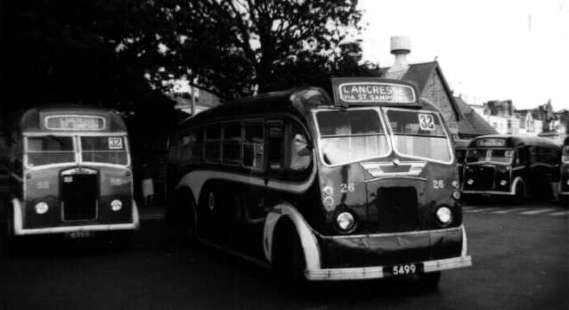 Guernsey Motors Reo Golden Crown