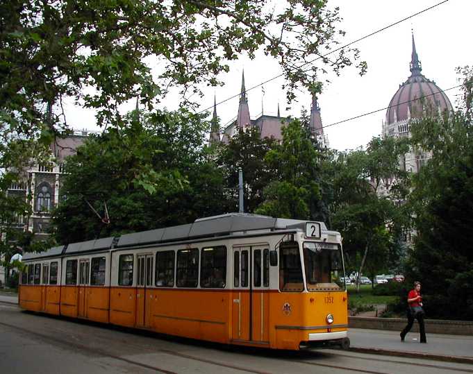 BKV Ganz CSMG.2 8-axle articulated tramcar