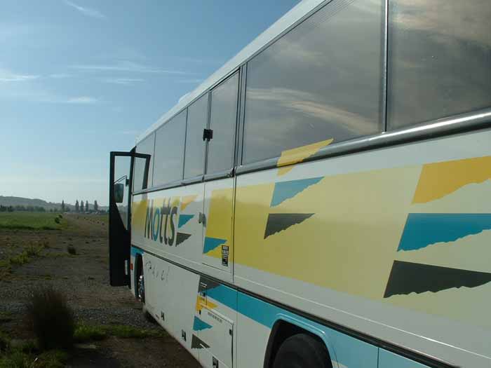 Motts Travel Volvo B7R Plaxton Prima T7MTT